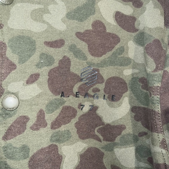 American eagle hood less jacket. Size medium. Thick&warm jacket. Green/black. - Picture 3 of 5